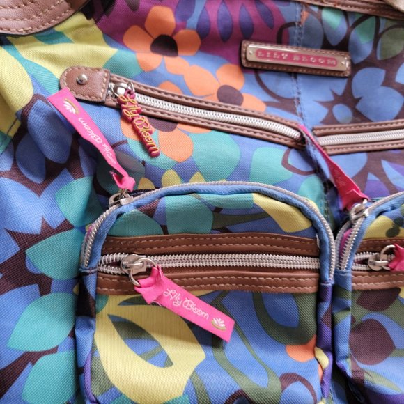 🎉🌟 HOST PICK 🎉🌟Spring Is Blooming EUC Lily Bloom Floral Shoulder Bag Handbag - Picture 7 of 10